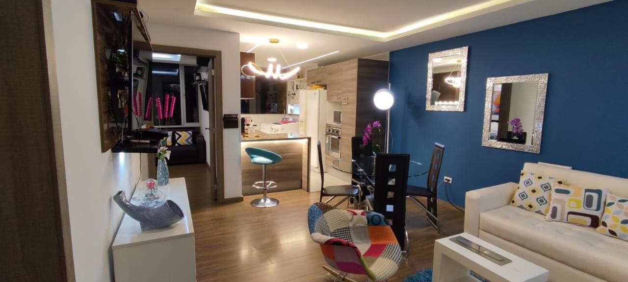 Suite De Lujo, Piso Alto, Junto Parque Carolina, Generador Electrico Quito Exterior foto
